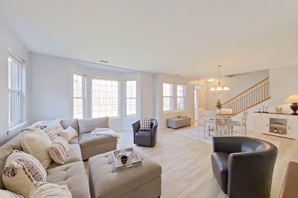 $289,000 | 3974 Norwich Drive, Canton, MI 48188