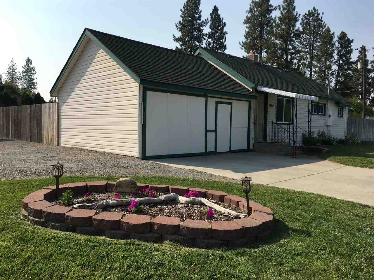1518 South University Road Spokane Valley, WA 99206 - Photo 1 of 14