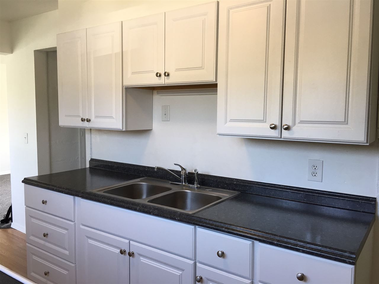 1518 South University Road Spokane Valley, WA 99206 - Photo 5 of 14