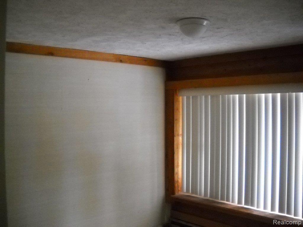 35820 West 13 Mile Road Farmington, MI 48331 - Photo 20 of 22 DSCN5219