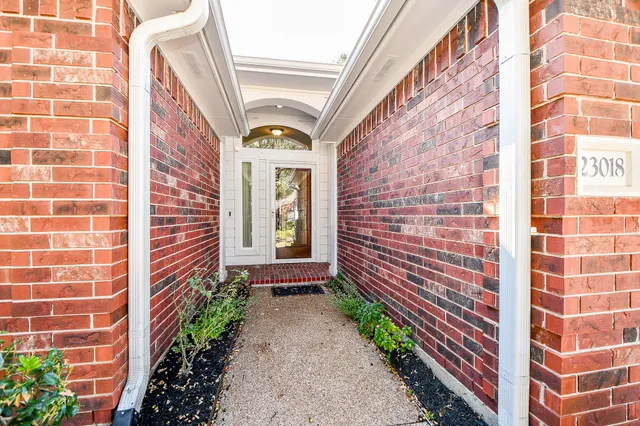 $459,000 | 23018 Palm Trail Drive, Katy, TX 77494