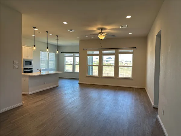 $2,800 | 20301 Crested Caracara Lane, Pflugerville, TX 78660