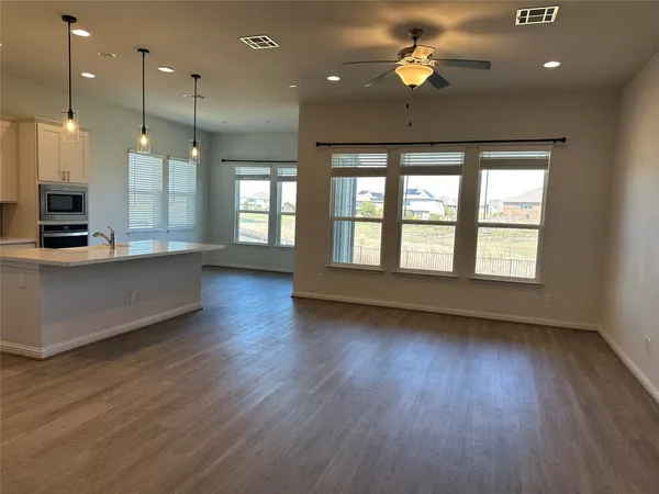 $2,800 | 20301 Crested Caracara Lane, Pflugerville, TX 78660