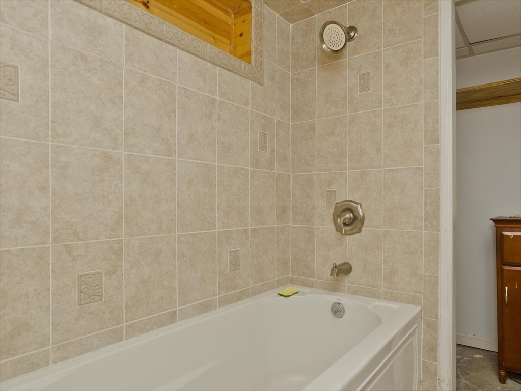 430 Island Pond Road Springfield, MA 01118 - Photo 29 of 39