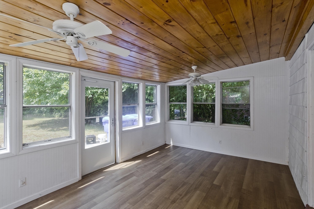 430 Island Pond Road Springfield, MA 01118 - Photo 31 of 39