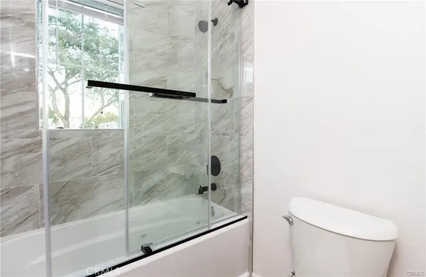 $749,000 | 5518 East Los Angeles Avenue, Unit 2, Simi Valley, CA 93063