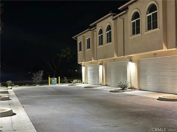 $749,000 | 5518 East Los Angeles Avenue, Unit 2, Simi Valley, CA 93063