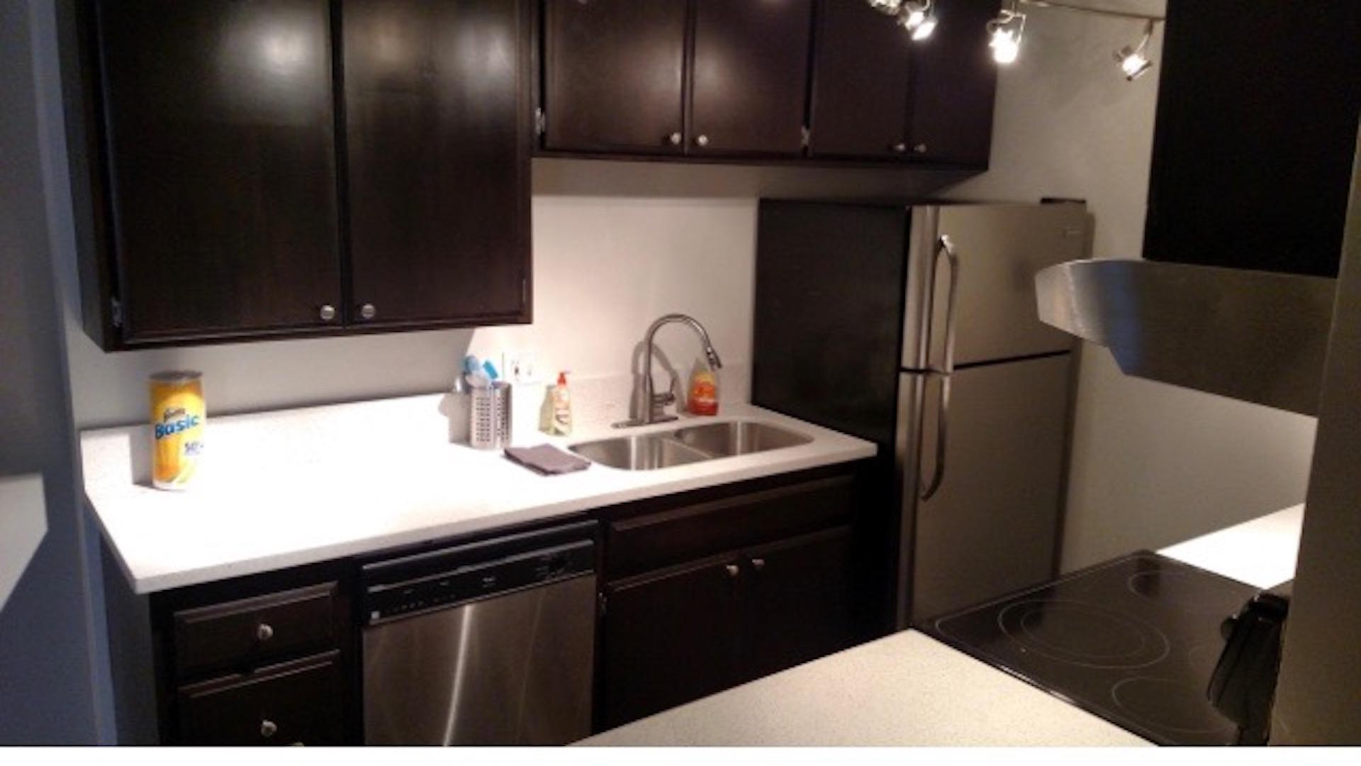 5525 East Thomas Road, Unit R6 Phoenix, AZ 85018 - Photo 4 of 17 azkitchen1