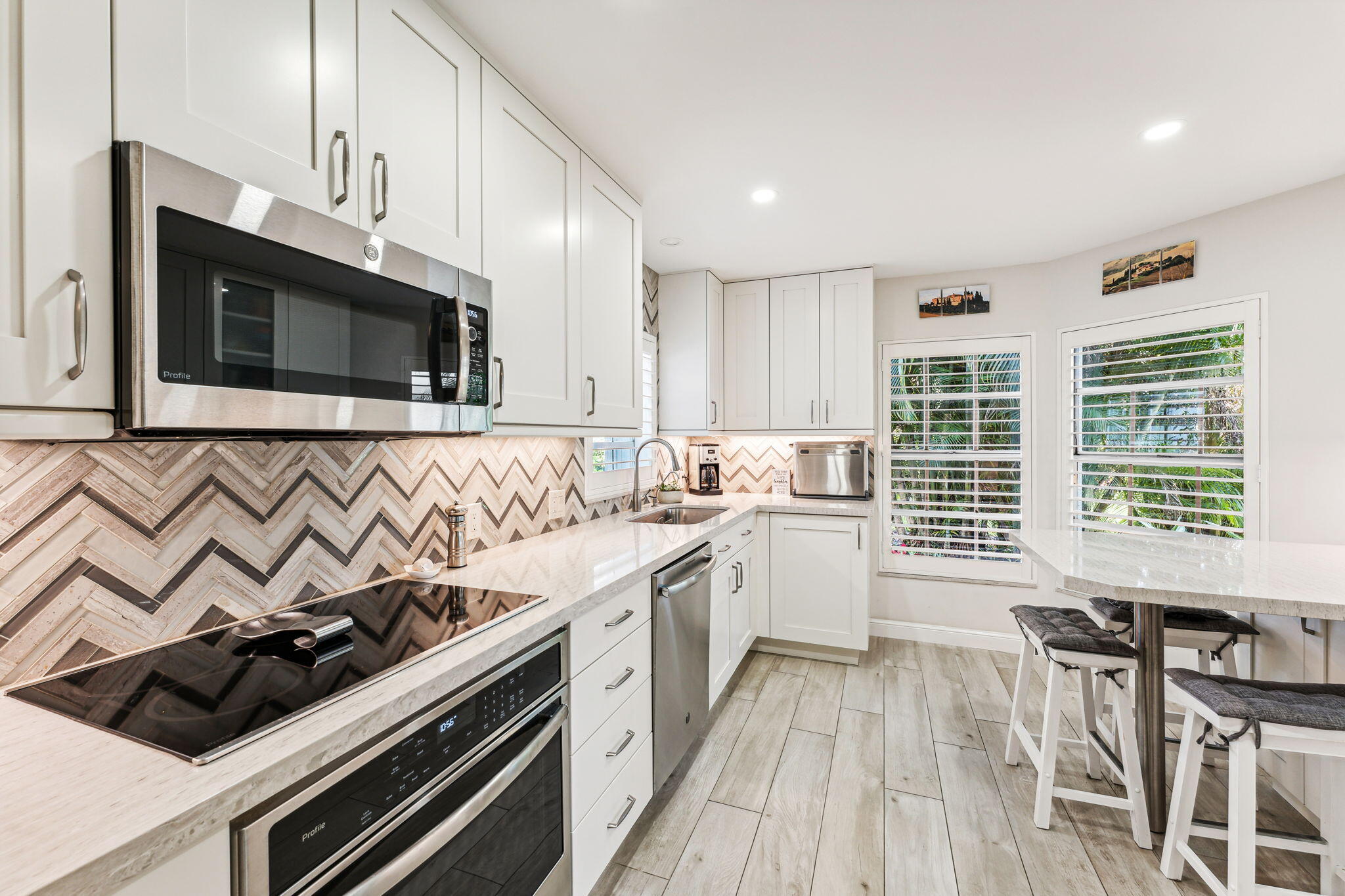17094 Boca Club Boulevard, Unit 1 Boca Raton, FL 33487 - Photo 12 of 38 Kitchen