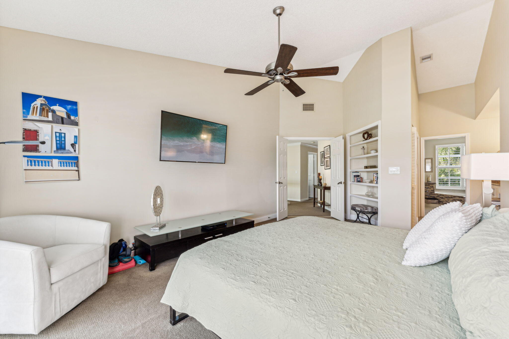 17094 Boca Club Boulevard, Unit 1 Boca Raton, FL 33487 - Photo 17 of 38 Primary Bedroom