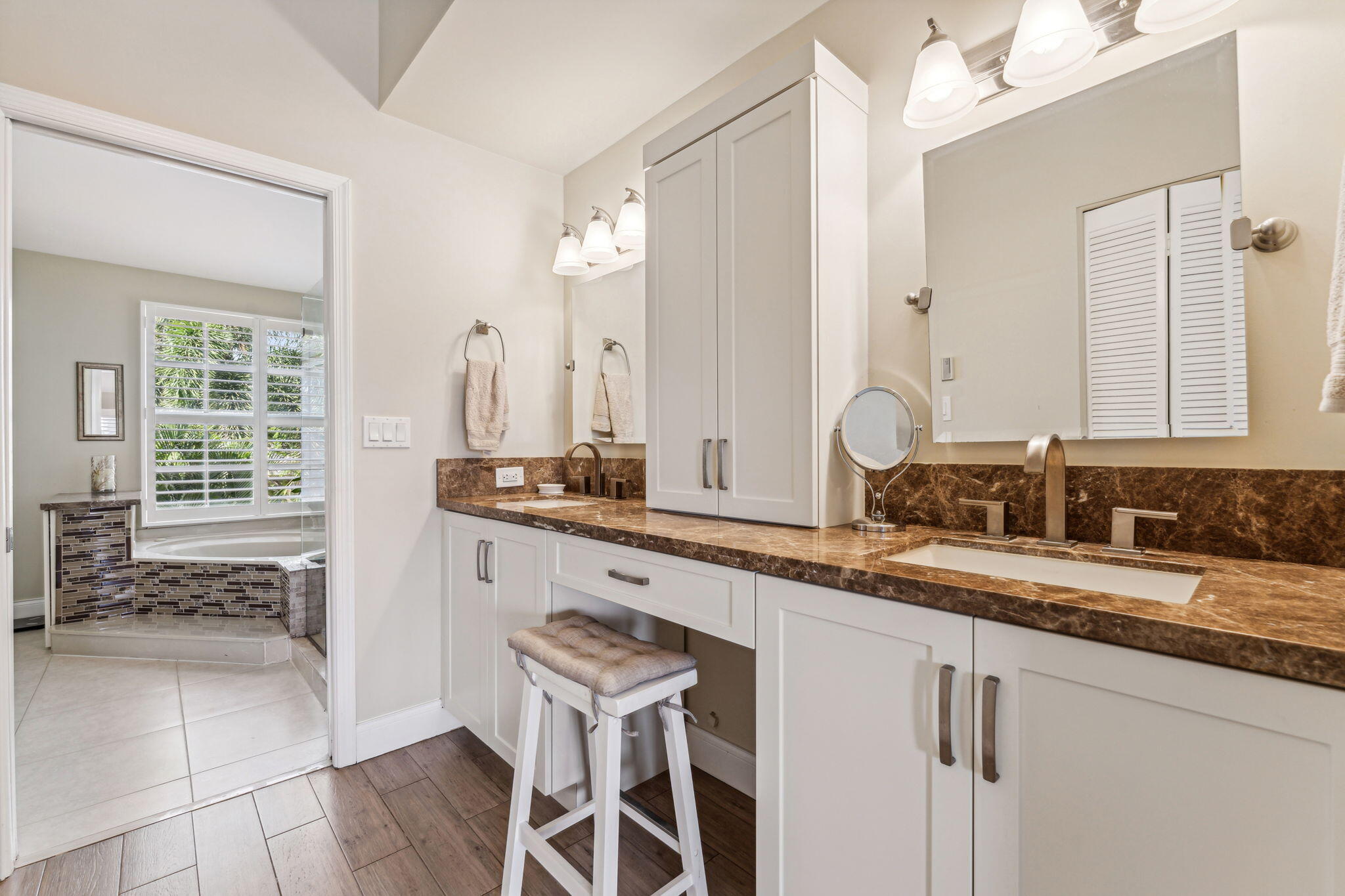 17094 Boca Club Boulevard, Unit 1 Boca Raton, FL 33487 - Photo 19 of 38 Primary Bathroom