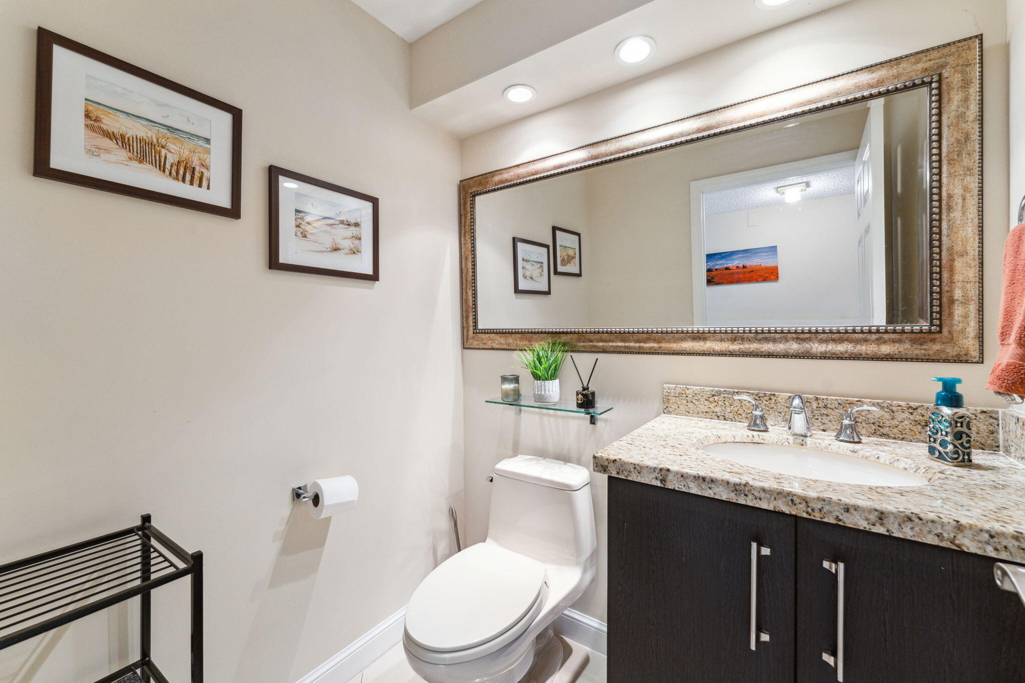 17094 Boca Club Boulevard, Unit 1 Boca Raton, FL 33487 - Photo 26 of 38 Half Bathroom