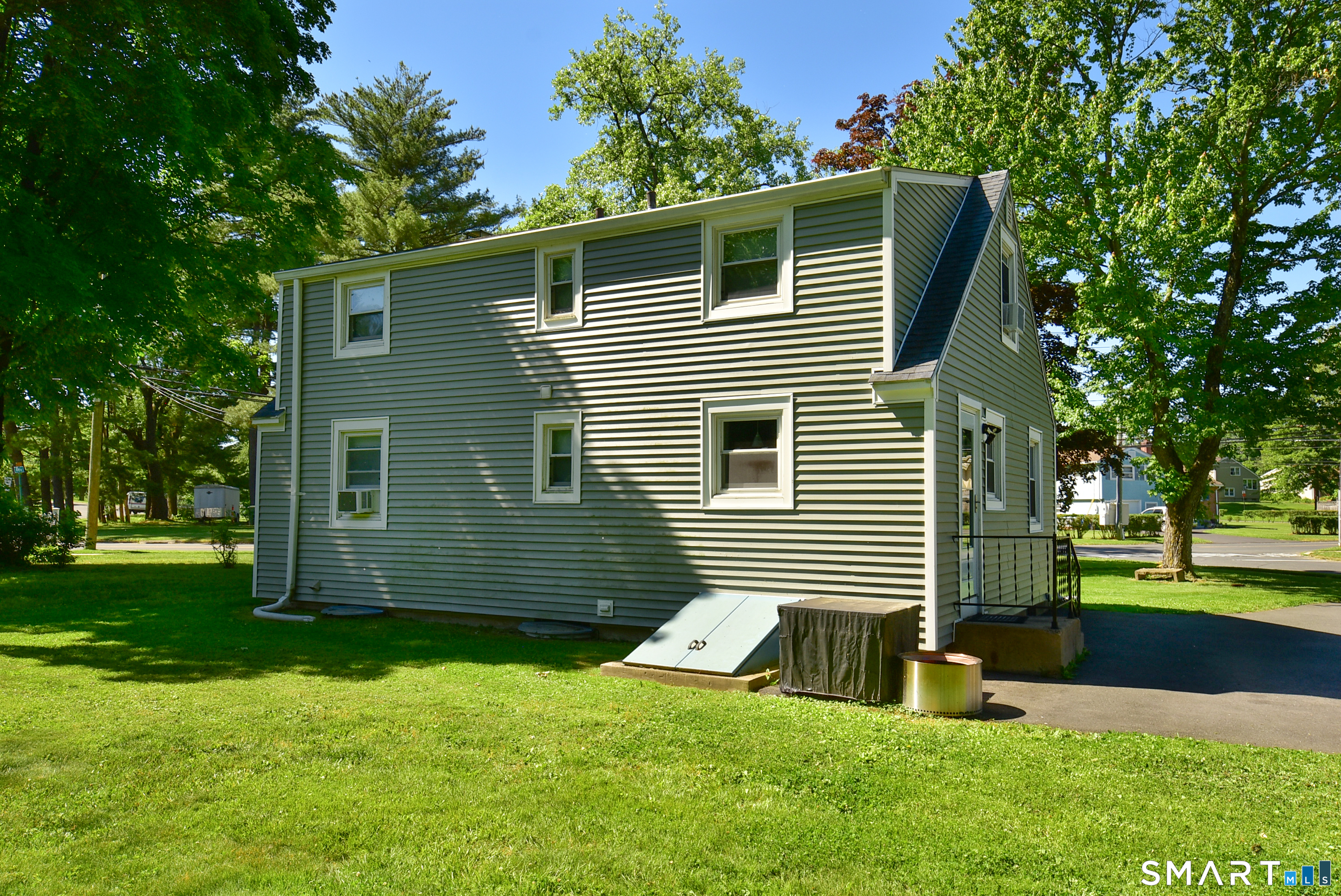 82 Rood Avenue Windsor, CT 06095 - Photo 27 of 29