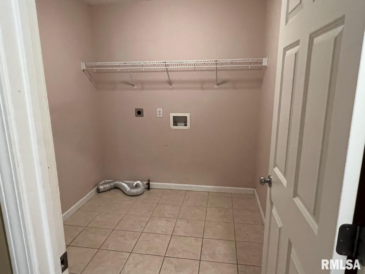 5208 Manhattan Drive Springfield, IL 62711 - Photo 21 of 26 Gallery Image 21