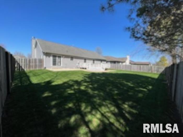 5208 Manhattan Drive Springfield, IL 62711 - Photo 23 of 26 Gallery Image 23