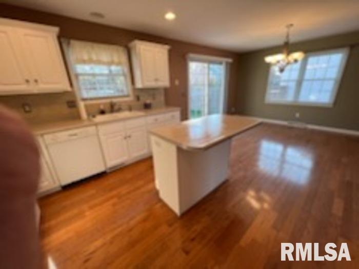 5208 Manhattan Drive Springfield, IL 62711 - Photo 6 of 26 Gallery Image 6