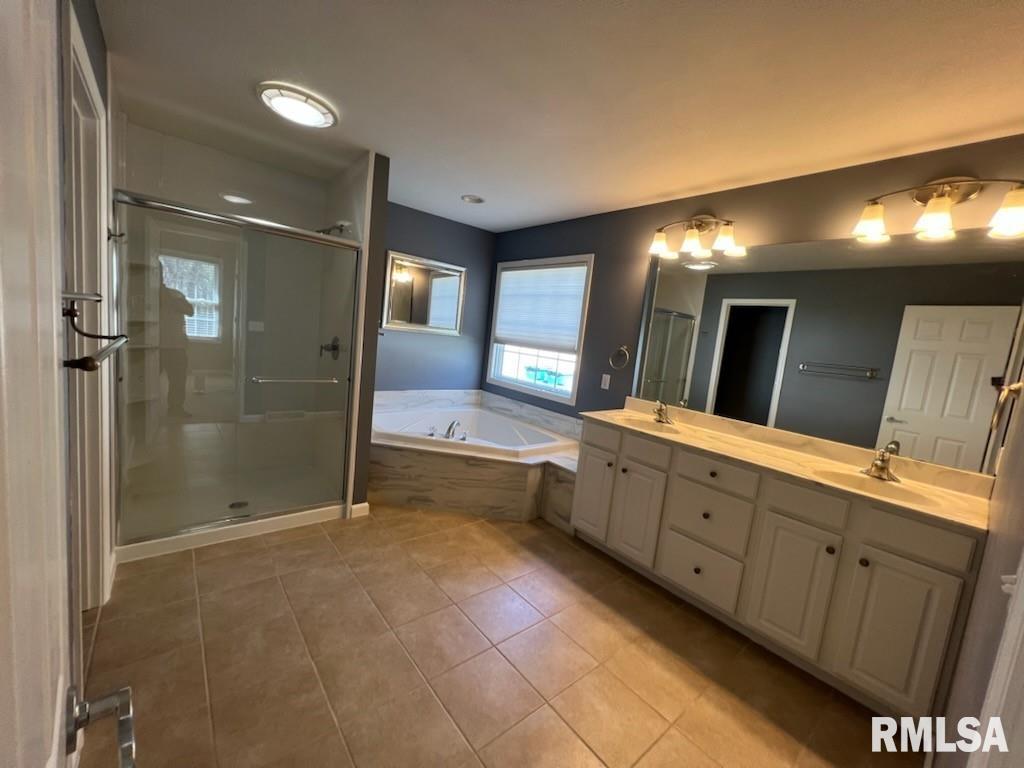 5208 Manhattan Drive Springfield, IL 62711 - Photo 7 of 26 Gallery Image 7