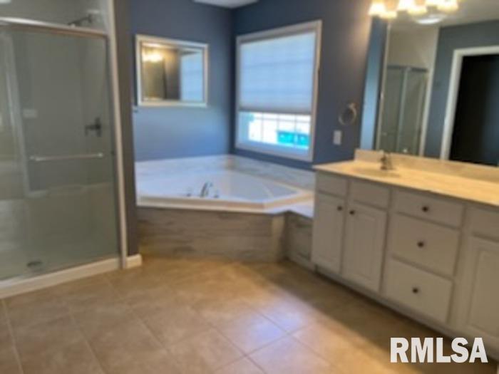 5208 Manhattan Drive Springfield, IL 62711 - Photo 8 of 26 Gallery Image 8