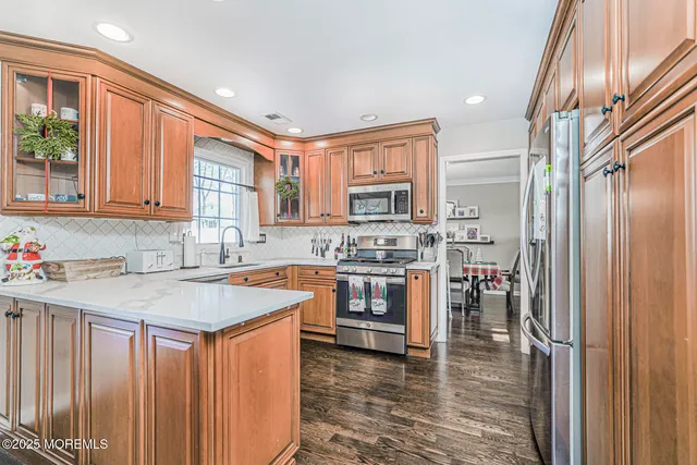 $799,999 | 42 Heathcote Avenue, Edison, NJ 08817