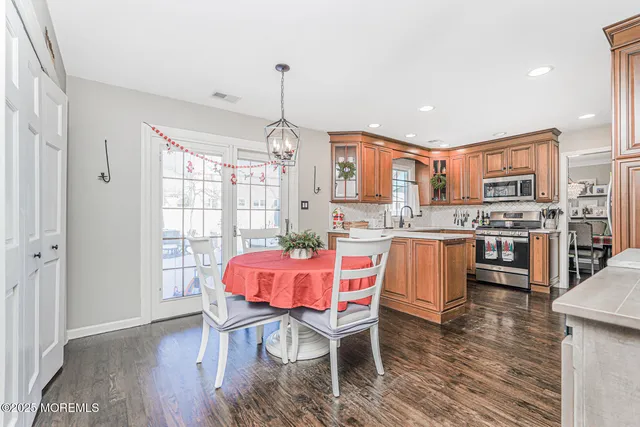 $799,999 | 42 Heathcote Avenue, Edison, NJ 08817