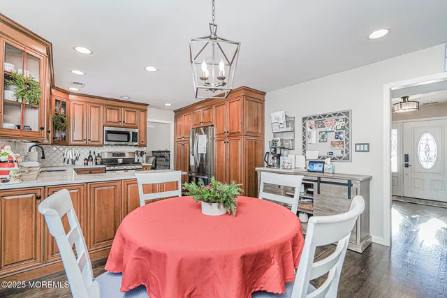 $799,999 | 42 Heathcote Avenue, Edison, NJ 08817