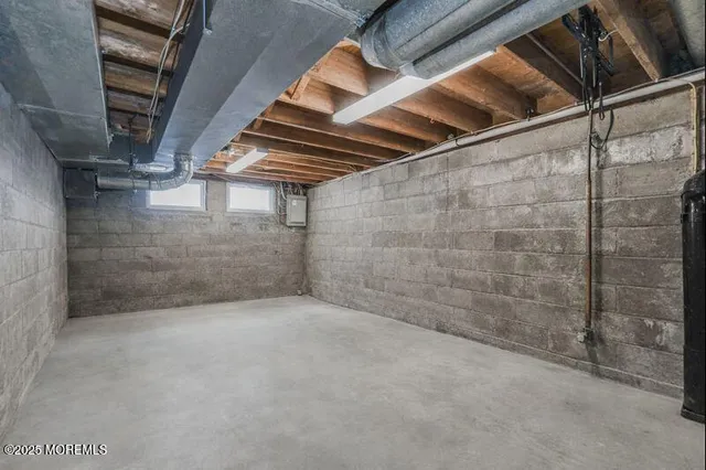 $799,999 | 42 Heathcote Avenue, Edison, NJ 08817