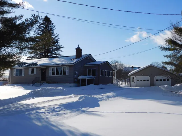 $295,000 | 8 Black Stream Drive, Levant, ME 04456
