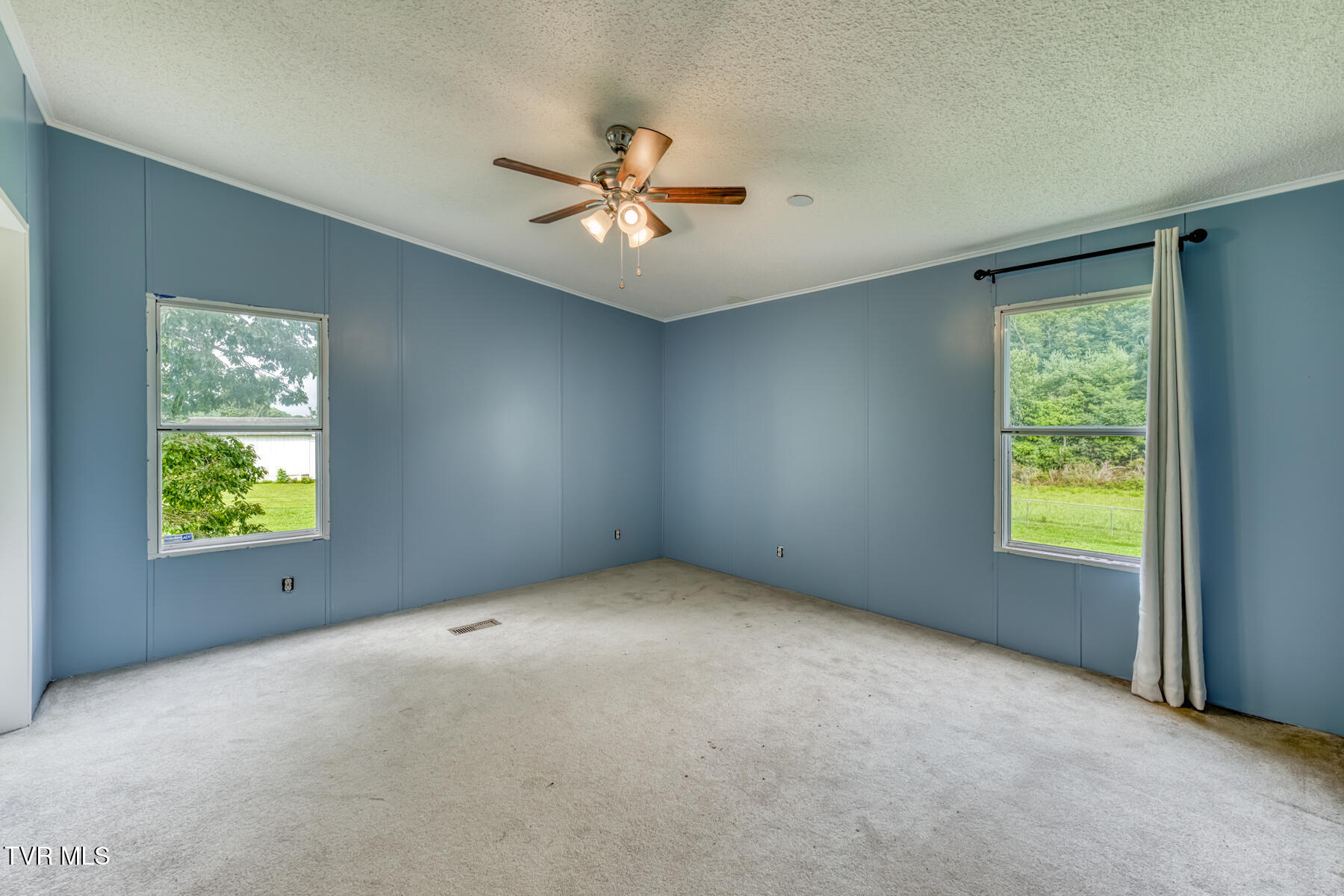 3112 Little Dry Run Road Butler, TN 37640 - Photo 32 of 61 3112 Little Dry Run Rd-36