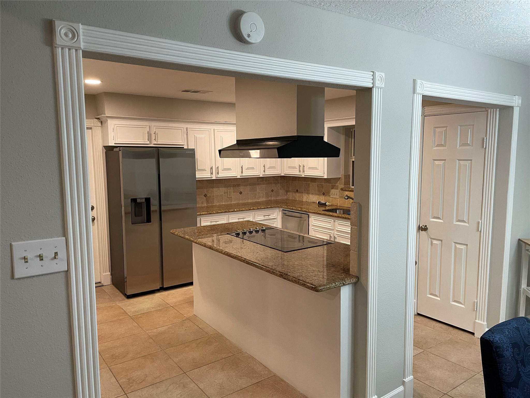 16007 Mill Point Drive Houston, TX 77059 - Photo 17 of 38
