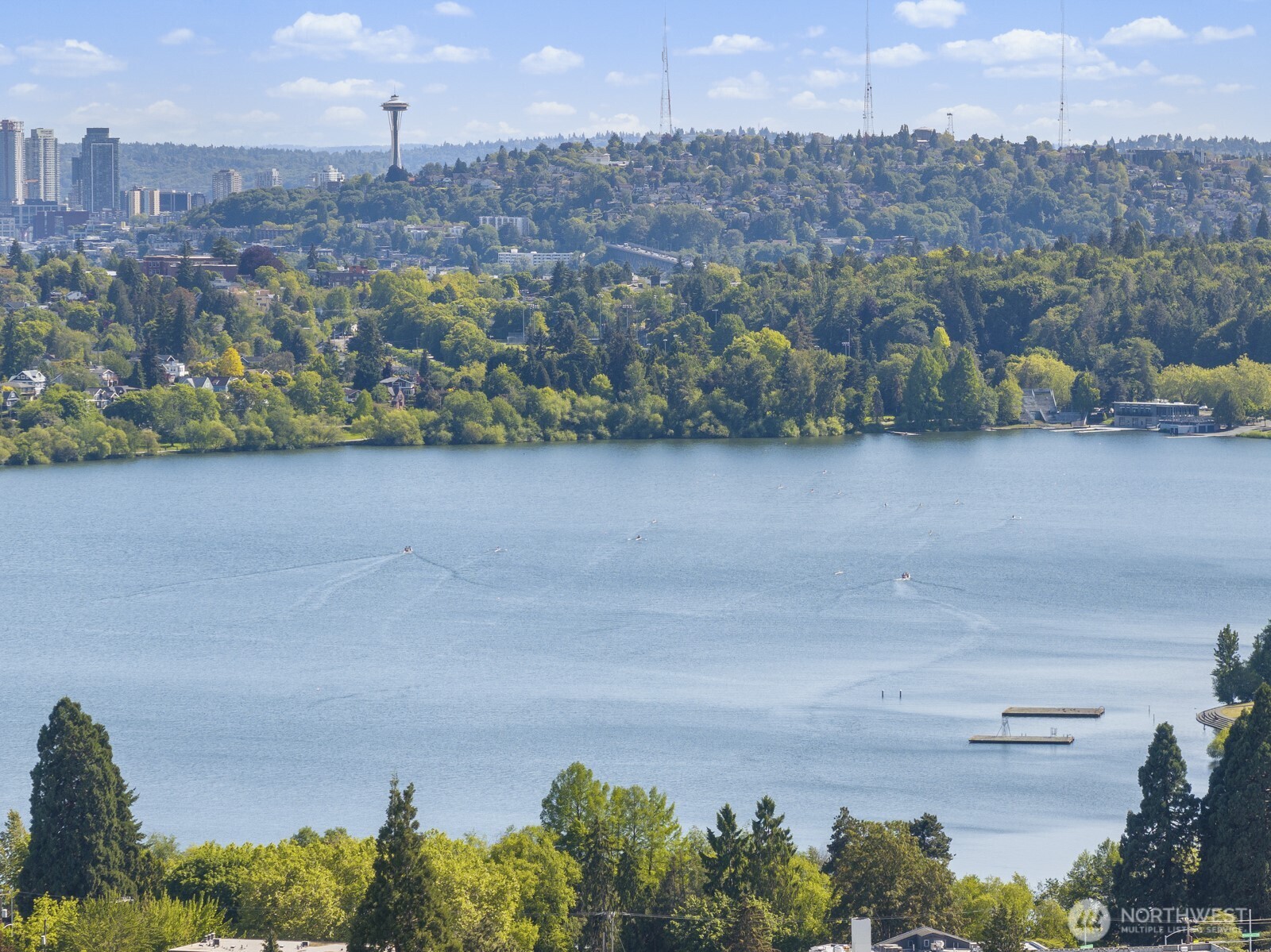 8833 C Wallingford Avenue North Seattle, WA 98103 - Photo 21 of 28