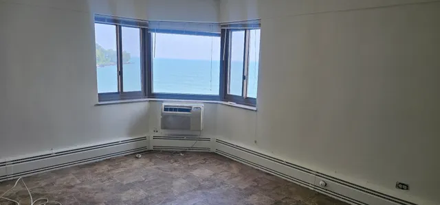 $82,000 | 7337 South South Shore Drive, Unit 515, Chicago, IL 60649