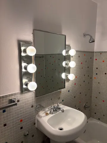 $82,000 | 7337 South South Shore Drive, Unit 515, Chicago, IL 60649