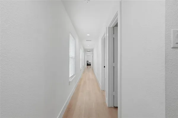 $2,800 | 404 North Moore Street, Dallas, TX 75203