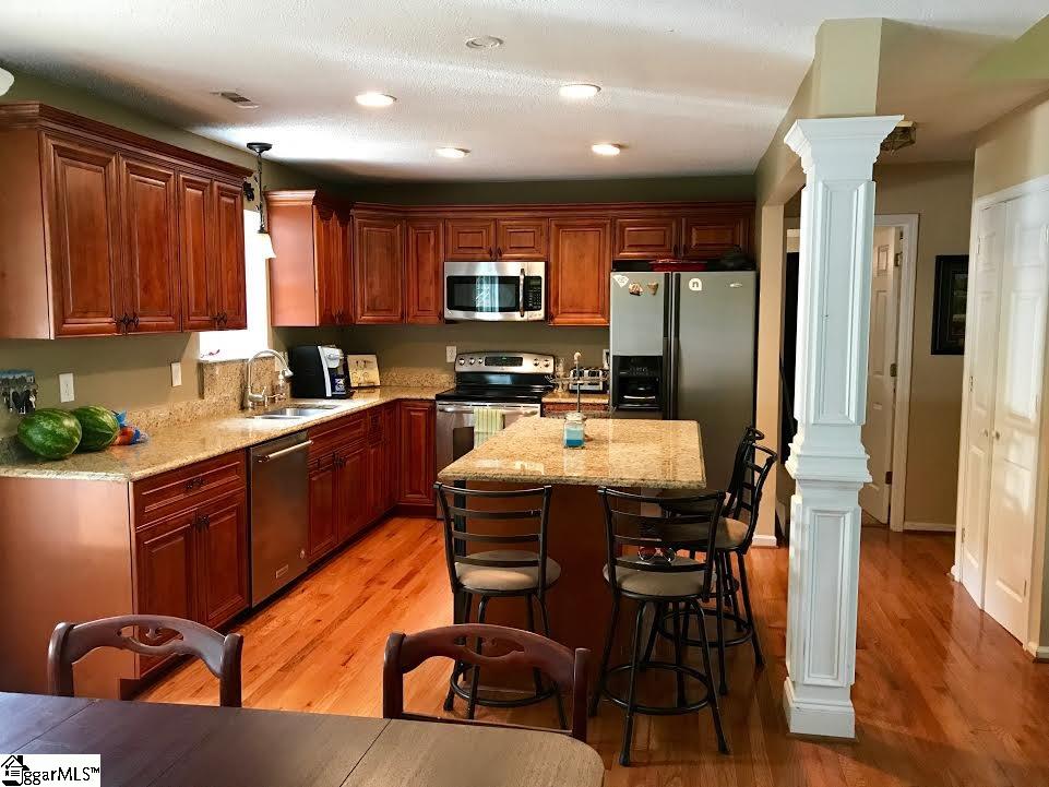 331 Riverside Chase Circle Greer, SC 29650 - Photo 3 of 17