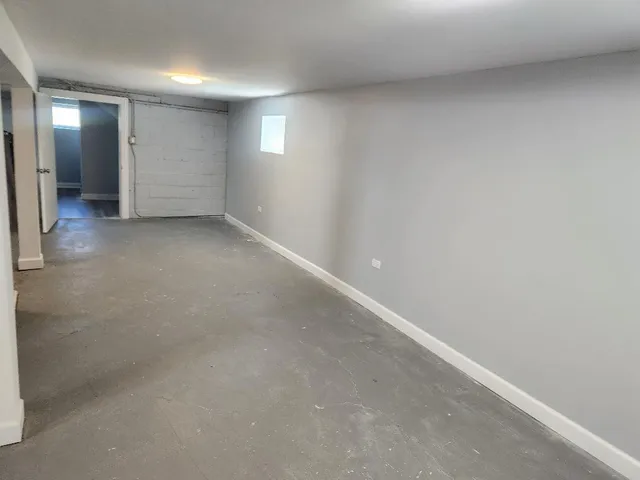 a view of a house with a small yard