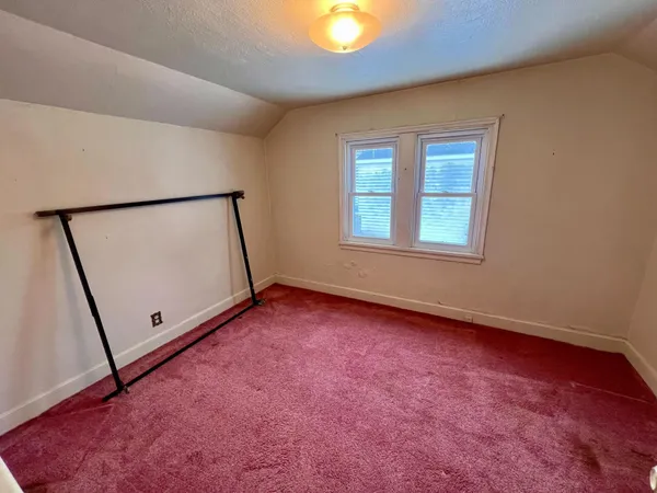 $89,900 | 2406 4th Avenue East, Hibbing, MN 55746