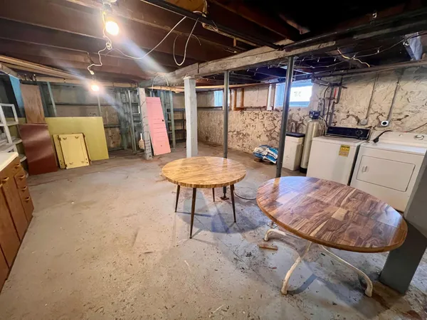 $89,900 | 2406 4th Avenue East, Hibbing, MN 55746