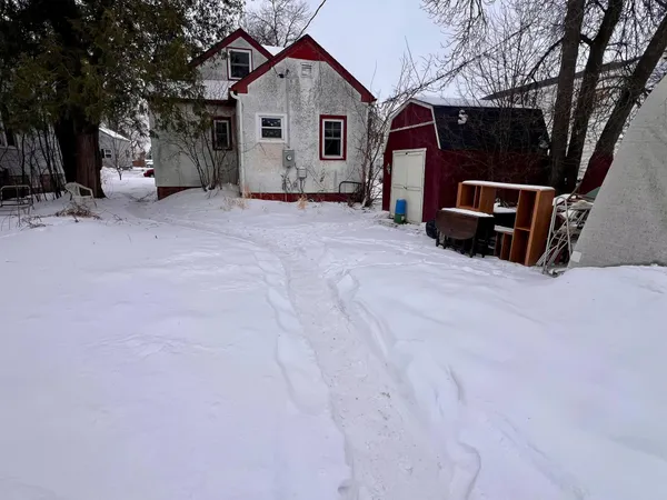 $89,900 | 2406 4th Avenue East, Hibbing, MN 55746