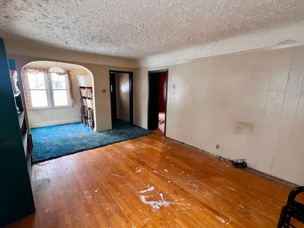 $89,900 | 2406 4th Avenue East, Hibbing, MN 55746