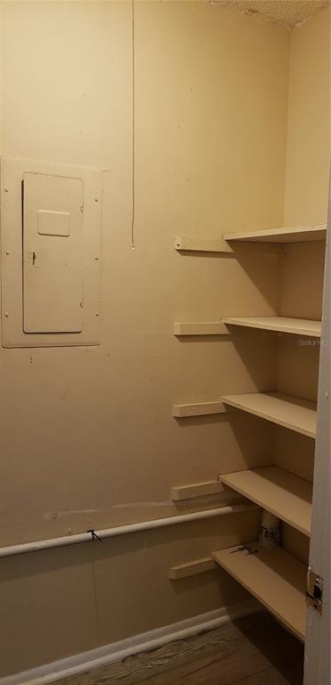 4151 South Semoran Boulevard, Unit 8 Orlando, FL 32822 - Photo 16 of 27 a view of small space