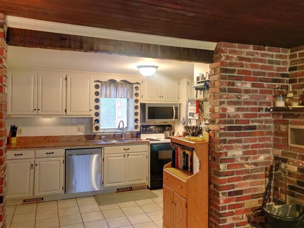 106 Main Street Atkinson, NH 03811 - Photo 11 of 35 Gallery Image 11