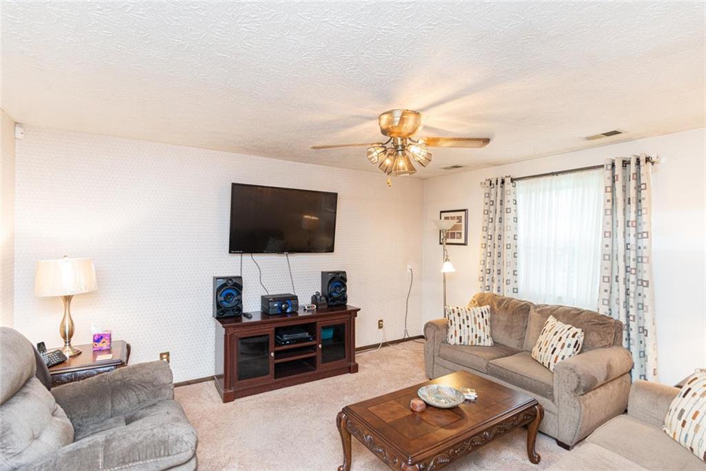 323 North Raceway Road Indianapolis, IN 46234 - Photo 12 of 16 Gallery Image 12