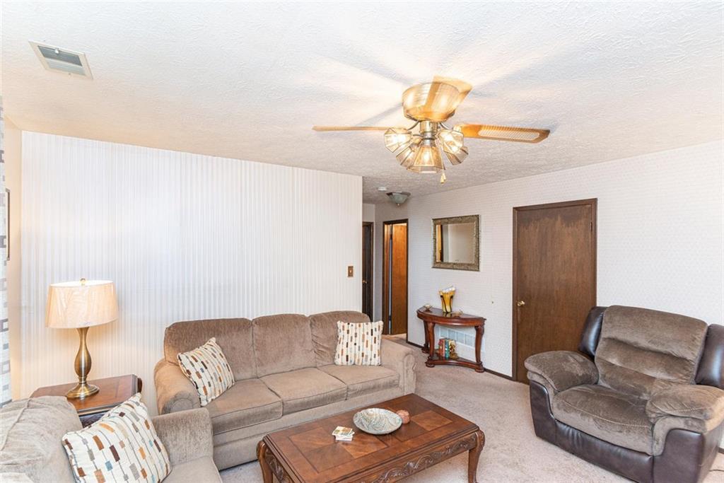 323 North Raceway Road Indianapolis, IN 46234 - Photo 13 of 16 Gallery Image 13