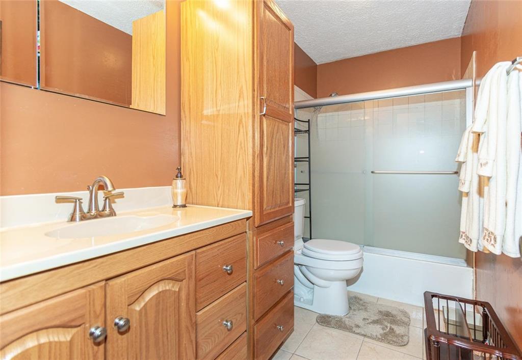 323 North Raceway Road Indianapolis, IN 46234 - Photo 9 of 16 Gallery Image 9