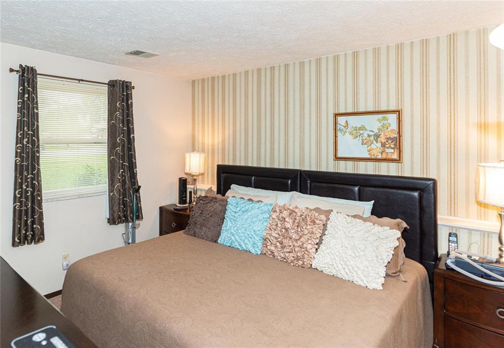 323 North Raceway Road Indianapolis, IN 46234 - Photo 10 of 16 Gallery Image 10