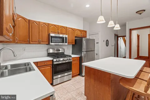 $469,000 | 627 North 32nd Street, Philadelphia, PA 19104