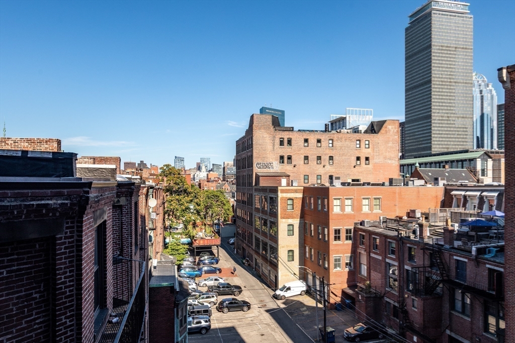 362 Commonwealth Avenue, Unit 4E Boston, MA 02115 - Photo 19 of 19 a city view