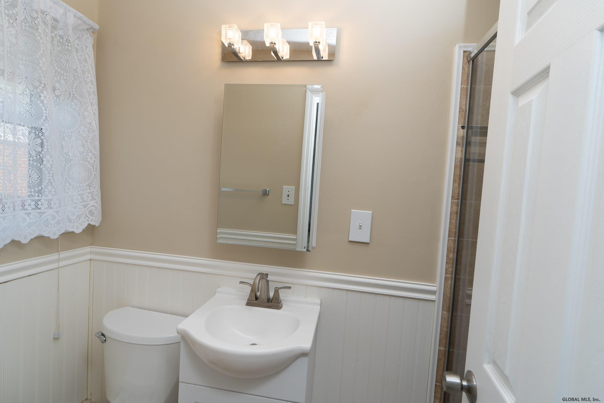 237 Osborne Road Colonie, NY 12205 - Photo 44 of 48 Photo 44