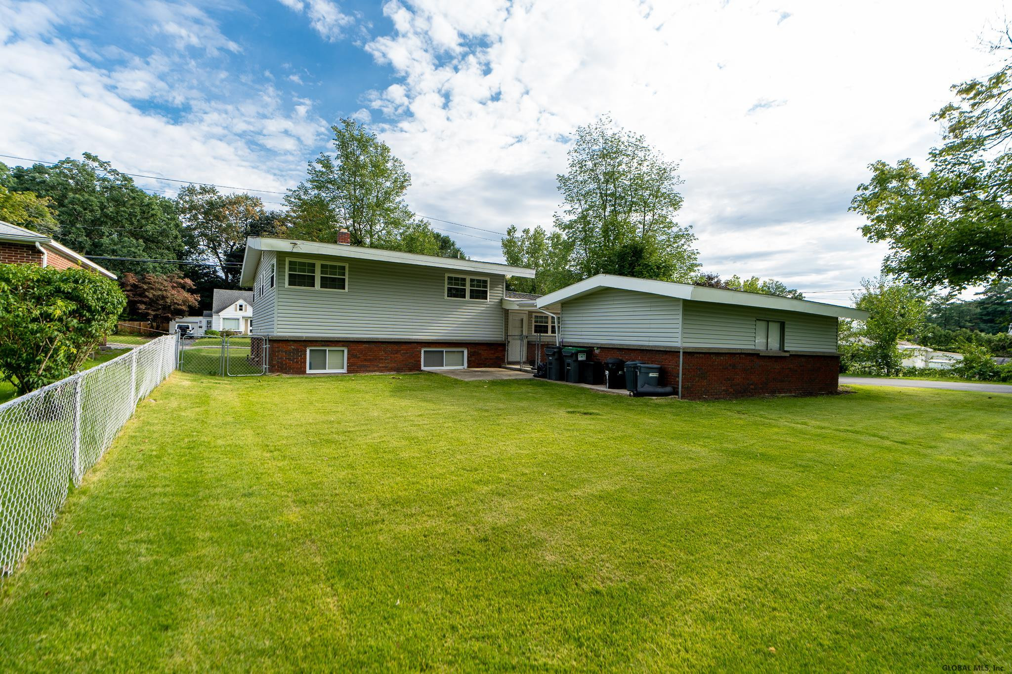 237 Osborne Road Colonie, NY 12205 - Photo 7 of 48 Photo 7