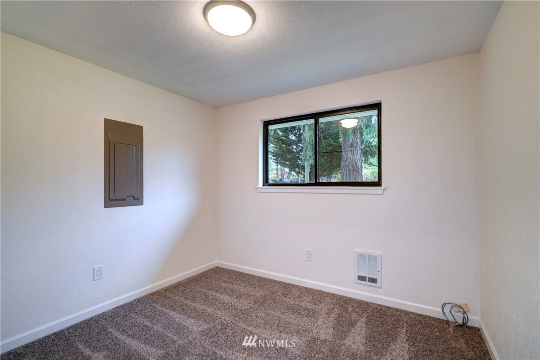 7702 Rixie Road Southeast Olympia, WA 98501 - Photo 22 of 30 Gallery Image 22